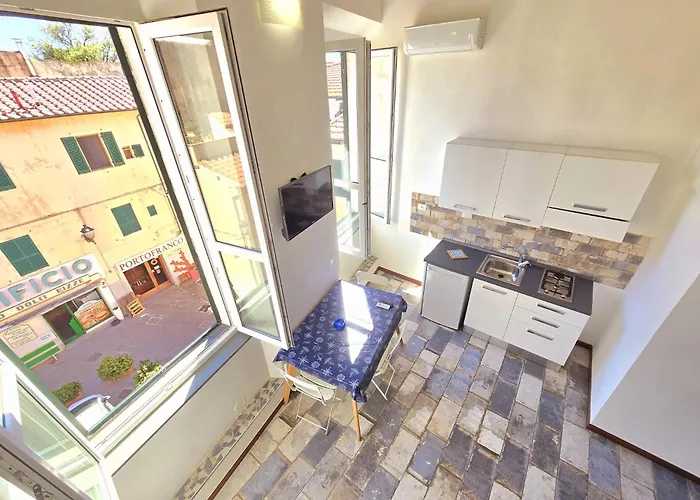 Le Ancore Sulla Darsena 포르토페라이오