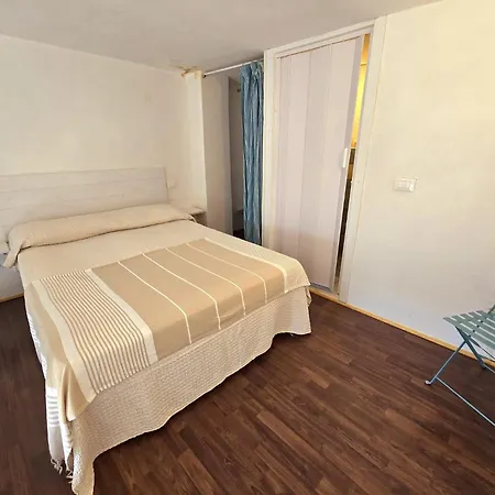 Le Ancore Sulla Darsena Portoferraio