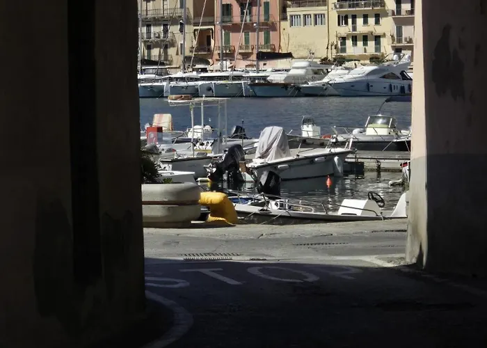 Le Ancore Sulla Darsena Διαμέρισμα *